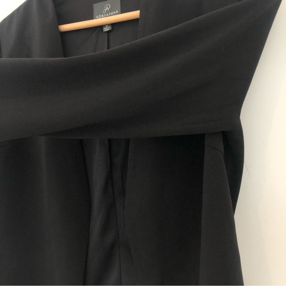 Adrianna Papell Black Bell Sleeve Open Front Asymmetrical Blazer Sz XS - Picture 7 of 15